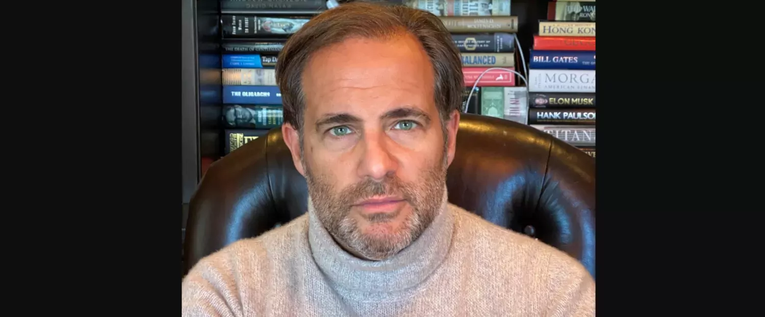 Randel Freeman possède 35 ans d'expérience en matière d'investissement et d'exploitation dans le secteur des fonds spéculatifs et de la gestion d'actifs.