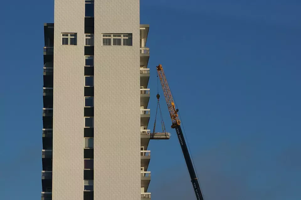 En moyenne, le courtier a constaté qu'une hypothèque sur sept ans se négociait à un taux actuel de 1,23%, contre 1,24% précédemment, et un emprunt immobilier sur dix ans à 1,46%, contre 1,47%. Sur 15 ans, le taux a été ramené à 1,77%, contre 1,8%.