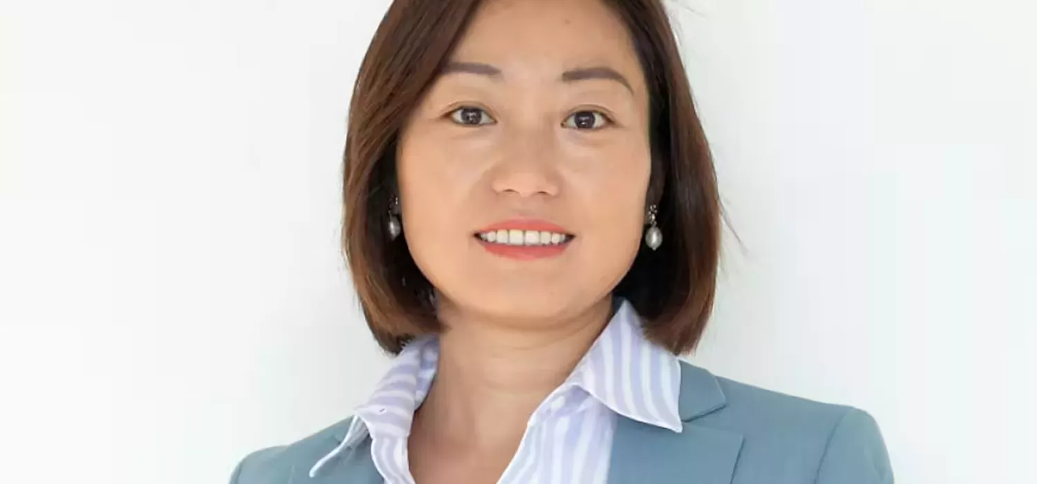 Yang Xu travaillait auparavant pour les groupes américains The Kraft Heinz Company, General Electric Healthcare ou encore Whirlpool.