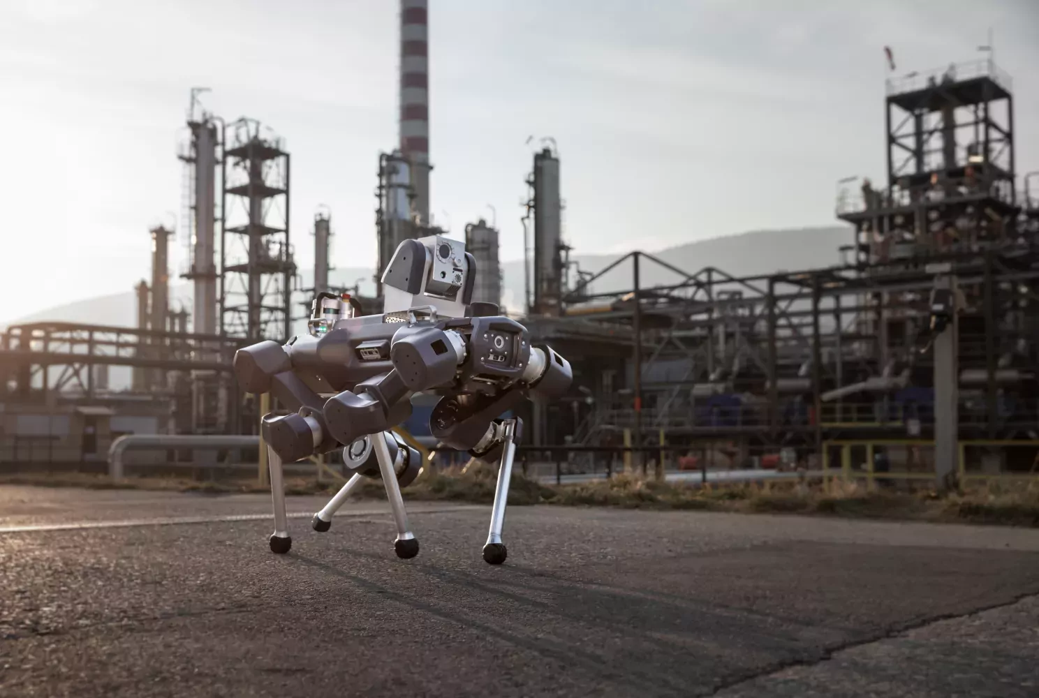 La demande en solutions d'inspection par robot augmente dans les industries telles que le pétrole et le gaz, les produits chimiques, l'énergie, les mines, les métaux et les minéraux. Le nouveau produit, Anymal X, a d'ailleurs suscité d'importantes précommande, pour l'équivalent de 150 millions de dollars.
