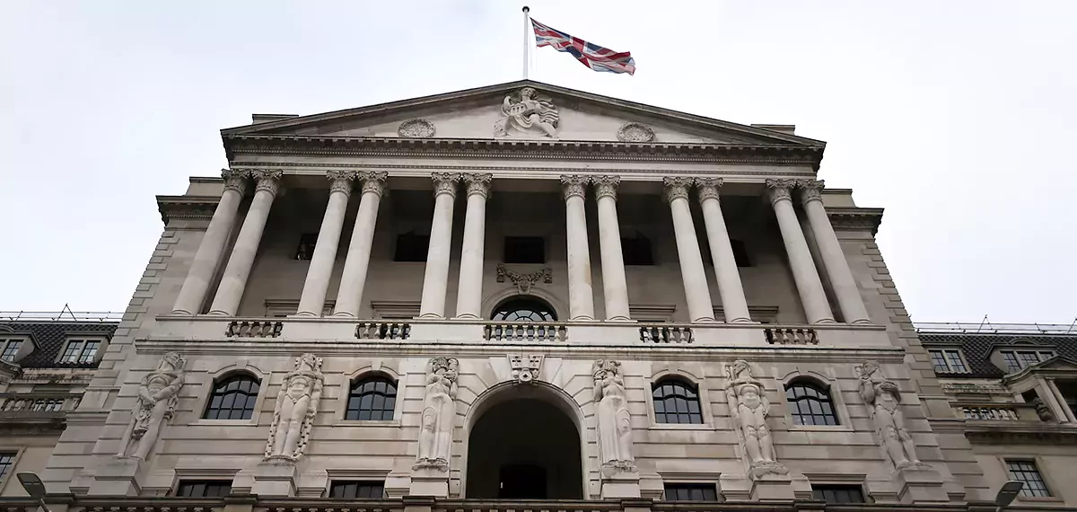 Ce jeudi, c’était au tour de la Banque d’Angleterre de prendre une mesure drastique avec sa plus forte hausse des taux depuis 1995.