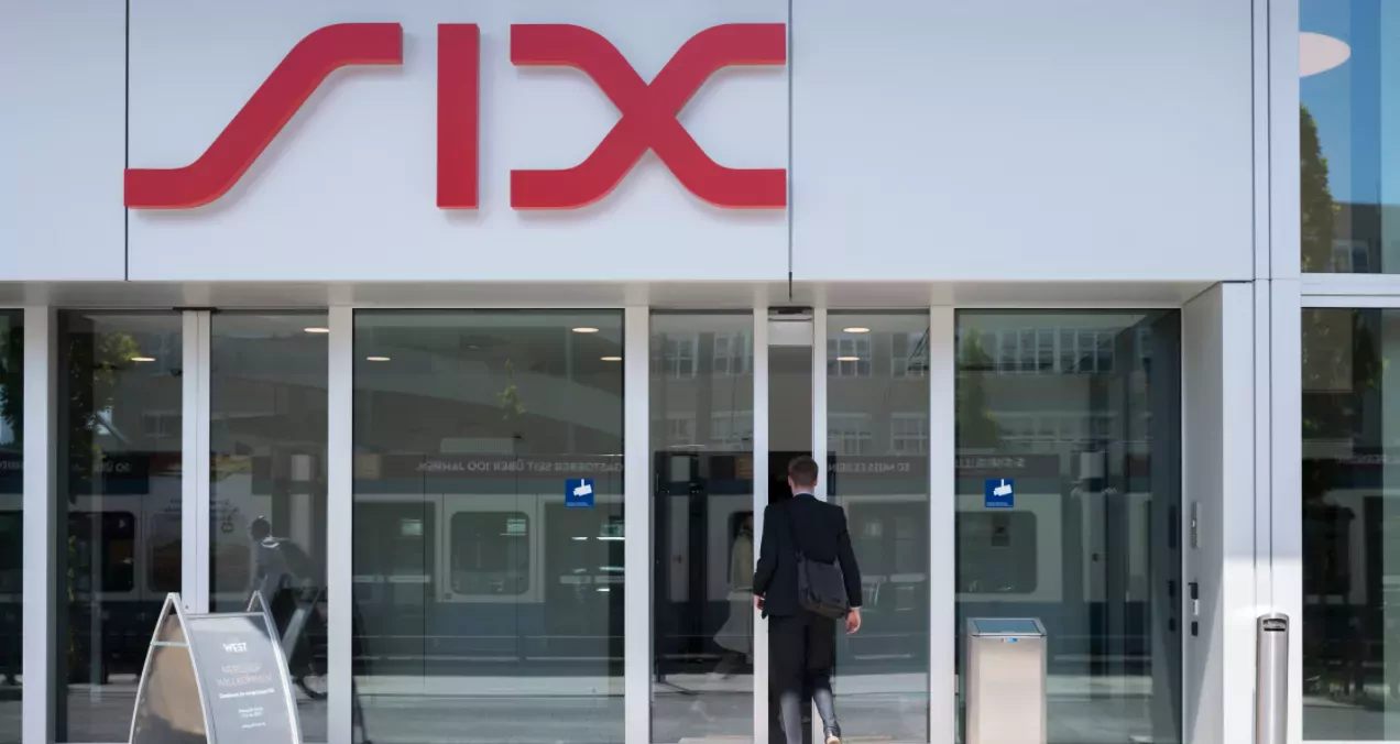 Le groupe aurait réussi à compenser «en grande partie» un recul du chiffre d'affaires dans des unités soumises aux effets de changes négatifs et aux aléas du marché, grâce notamment aux investissements dans l'unité de services bancaires.