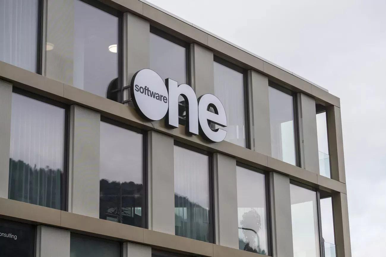 Pour 2023, Softwareone s'attend à une croissance des ventes à près de 10%, contre au moins 10% jusqu'ici, et à une marge Ebitda entre 24 et 25%. 