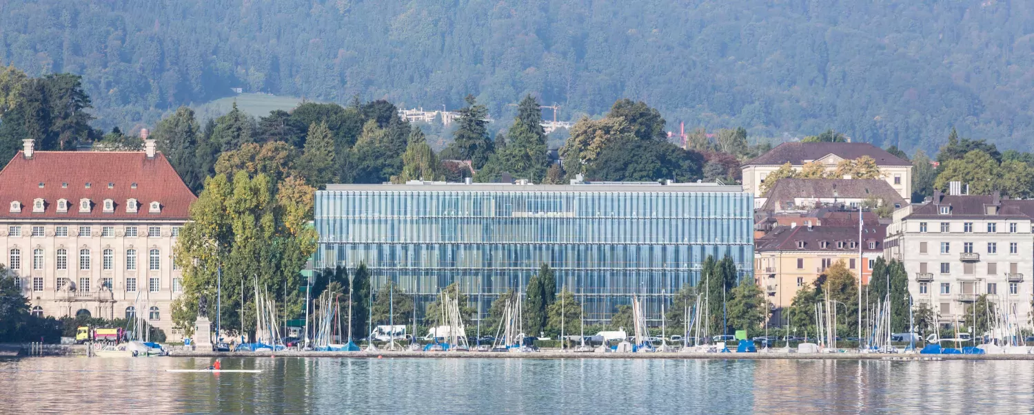 Swiss Re. Bien capitalisé mais bien en-deçà de la force financière exceptionnelle de Berkshire Hathaway. 