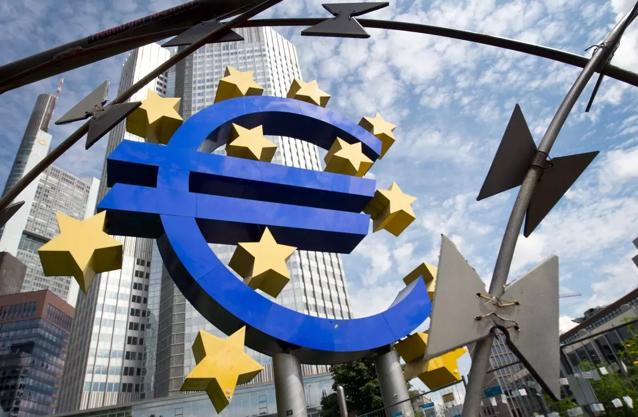 La BCE s'attend aussi à une inflation de 2,2% en 2021, contre 1,9% précédemment estimé.