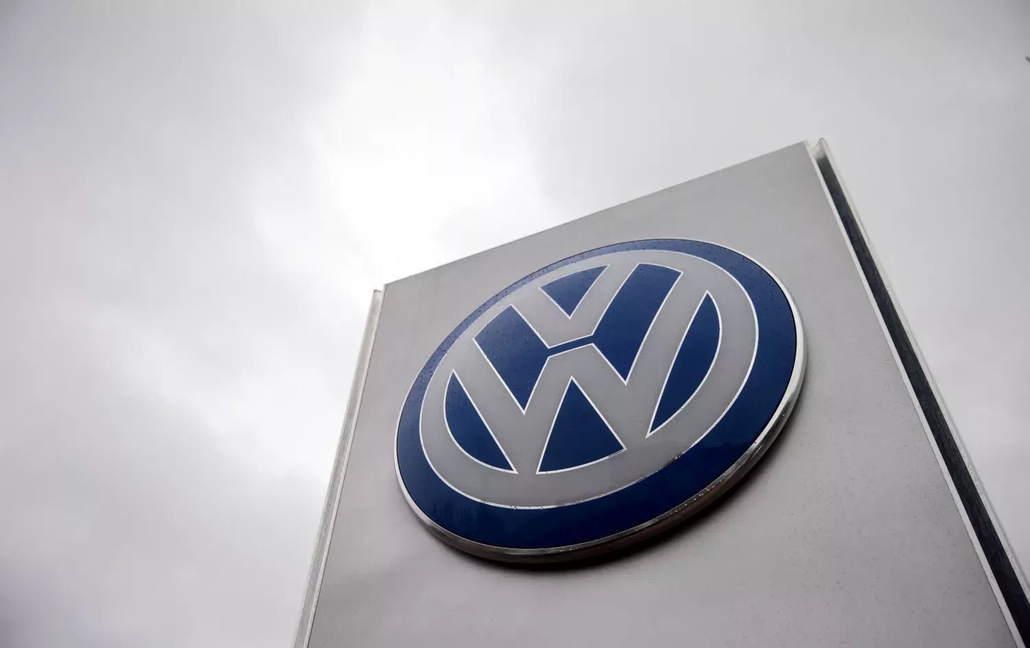 Volkswagen portera à 19 milliards d'euros ses investissements dans les "sujets du futur", notamment l'électrification de ses modèles.(Keystone)
