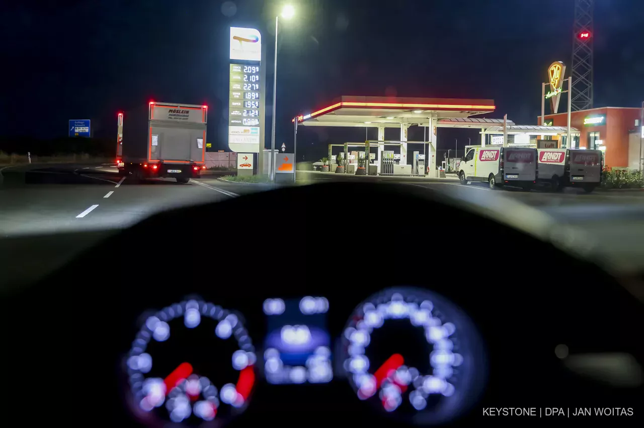 «Aucun automobiliste ne peut se livrer à une enquête perpétuelle sur le prix de l’essence à la pompe dans sa région.»