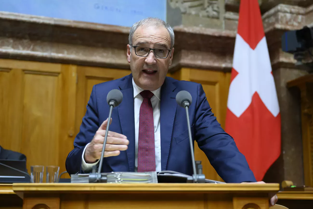 "La Suisse n'a pas à rougir dans la mise en oeuvre des sanctions", a déclaré Guy Parmelin.