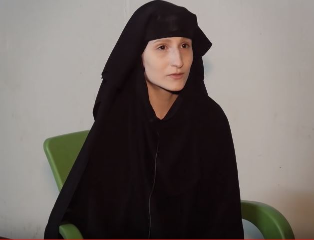 التحقت الألمانية ليونورا بتنظيم داعش وهربت إلى سوريا في عمر 15 عاما