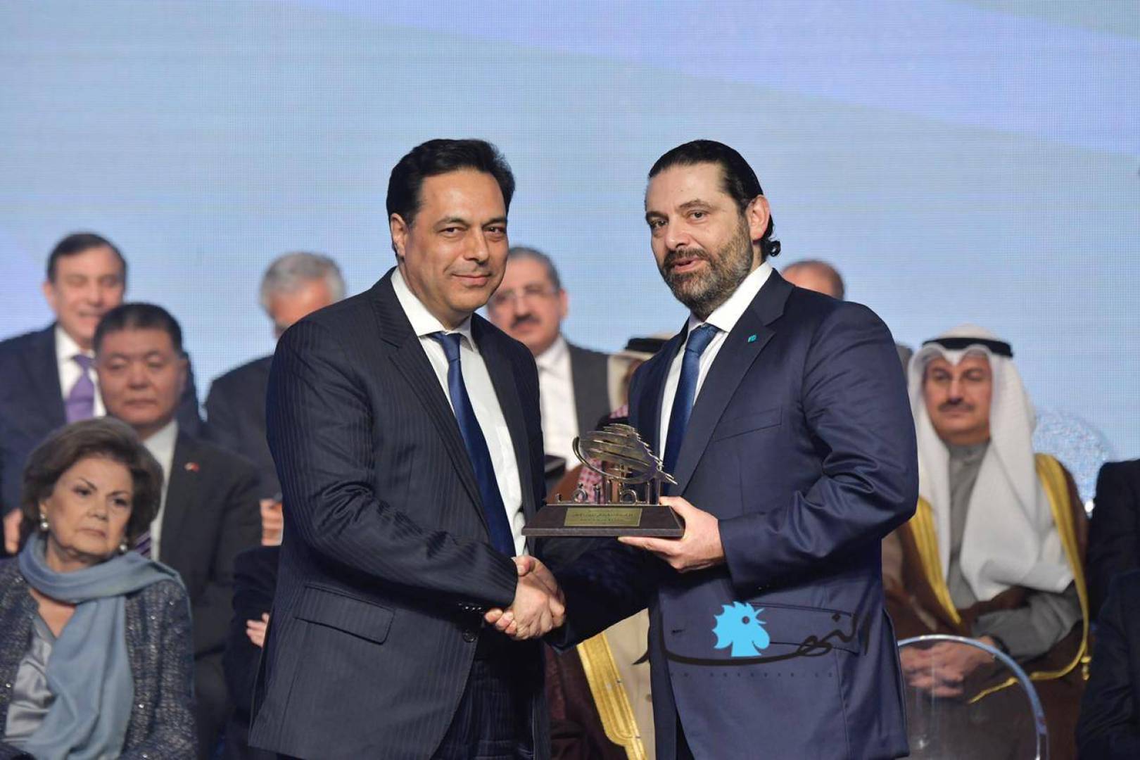 حسان دياب، أثناء تكريمه من قبل رئيس الوزراء اللبناني السابق سعد الحريري