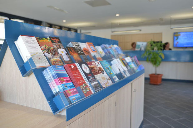 présentoir-amenagement-boutique_local-Nice