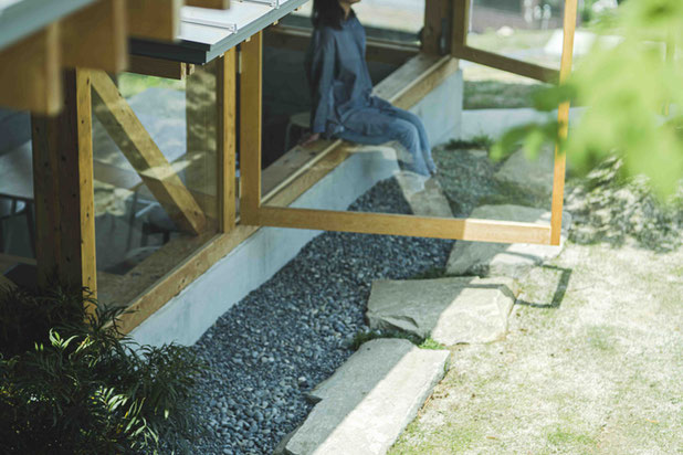 Cabane basse-construction-espaces_exts-Takasaki