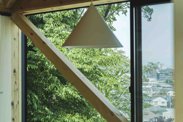 Intérieur de la cabane basse-construction-espaces_exts-Takasaki