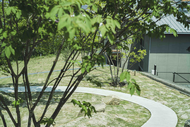 Sentier-construction-espaces_exts-Takasaki
