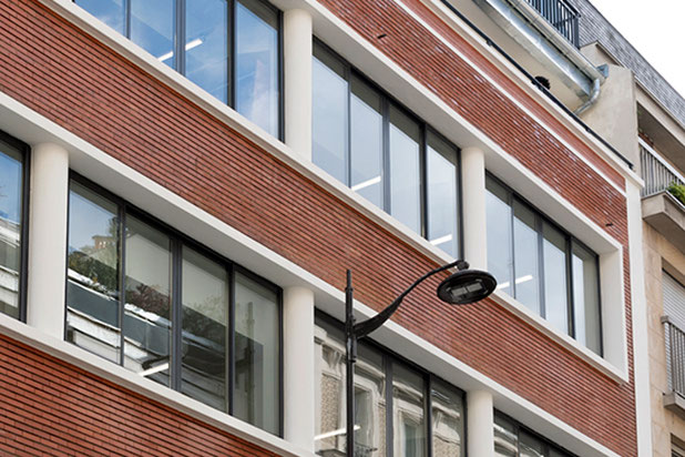 La façade-amenagement-bureaux-Paris