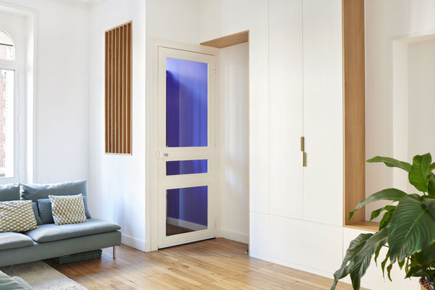 Dialogue entre salon et entrée-amenagement-maison-Nantes