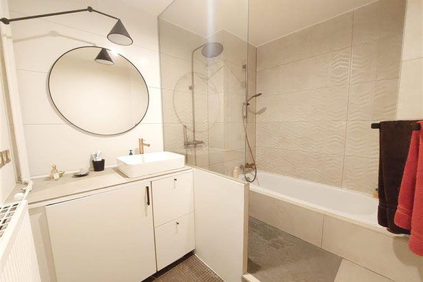 Vue de la salle de bain-rehabilitation-appartement-Paris