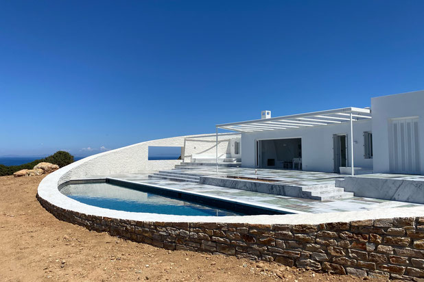 Vue éxtérieure-construction-maison-Antiparos
