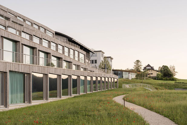 Vue chemin-construction-hotel-Le Chenit