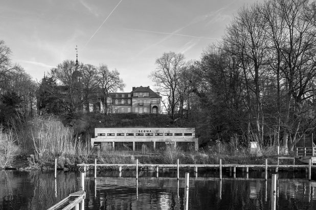 L’ancien bâtiment des services de secours nautiques avant l’intervention-rehabilitation-atelier_loft-Berlin