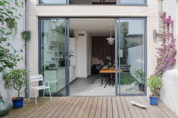 Vue du jardin vers la cuisine-agrandissement_extension-maison-Bordeaux
