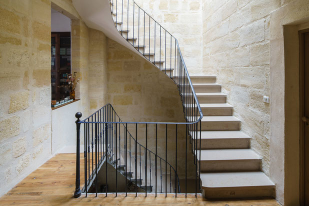 Mise en valeur de la cage d'escalier-renovation-maison-Bordeaux