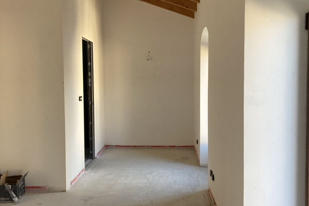 Vue du chantier en cours - pièce de nuit-renovation-maison-Viterbo