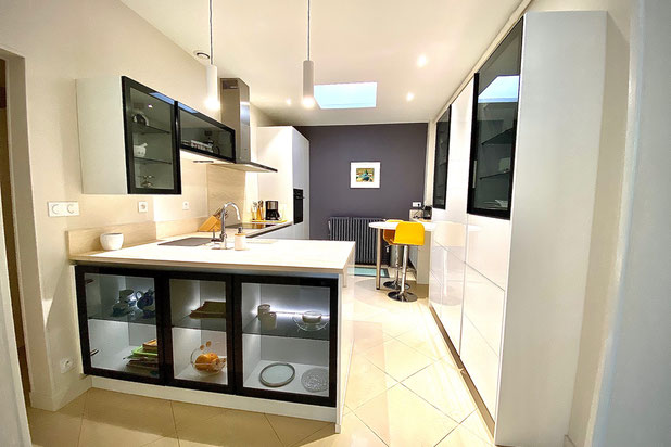 Une cuisine pleine de Lumière-renovation-maison-La Rochelle