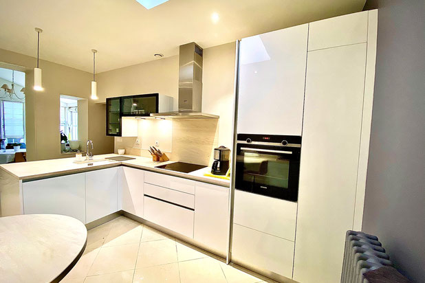 Une cuisine pleine de Lumière-renovation-maison-La Rochelle