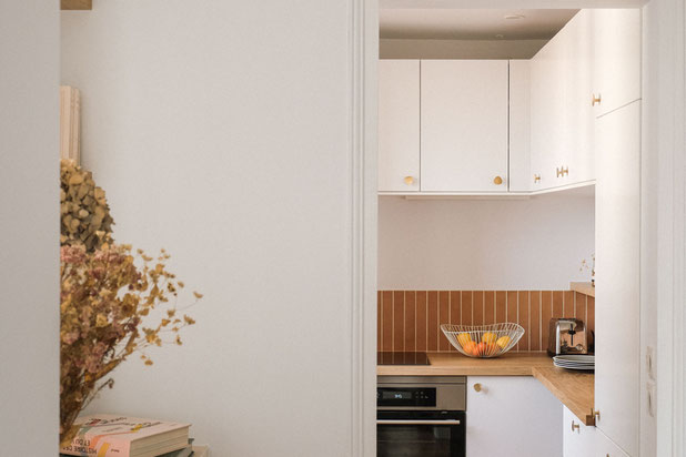 Cuisine et entrée-renovation-appartement-Boulogne-Billancourt