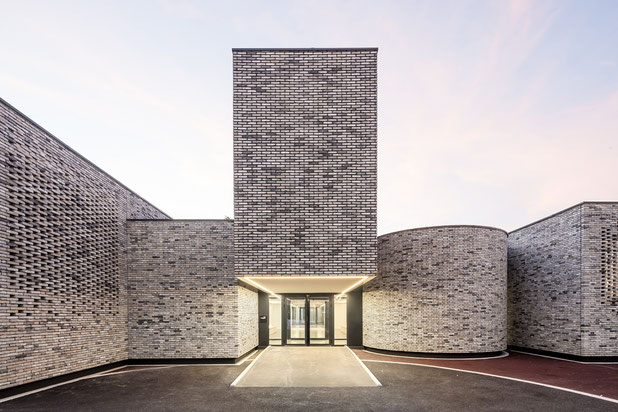Auvent d'accueil-rehabilitation-equipement-Élancourt