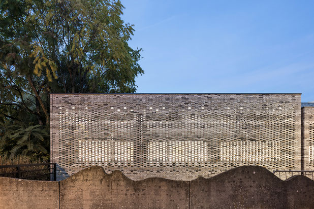 Façade en moucharabieh-rehabilitation-equipement-Élancourt