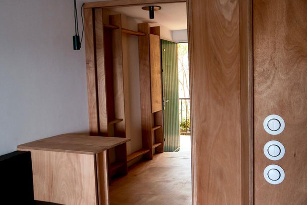 GUE_ Vue intérieure entrée-renovation-appartement-Paris