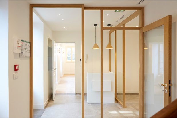 vue de l'entrée avec verrière-rehabilitation-maison-Beaune