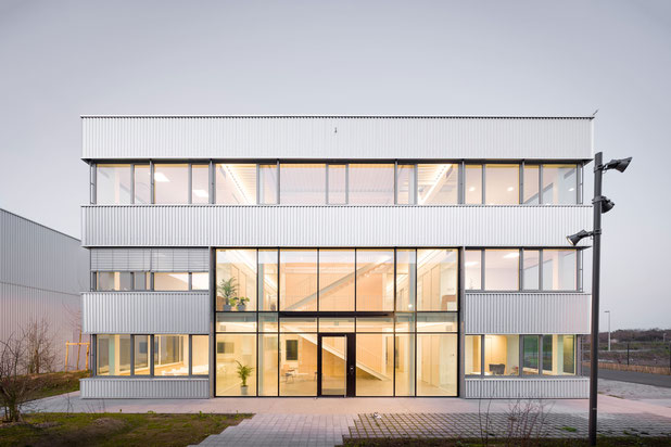 façade mur rideau-construction-bureaux-Donges