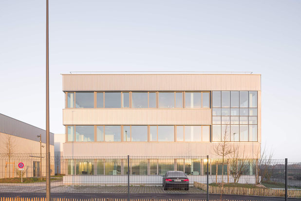 façade mur rideau-construction-bureaux-Donges