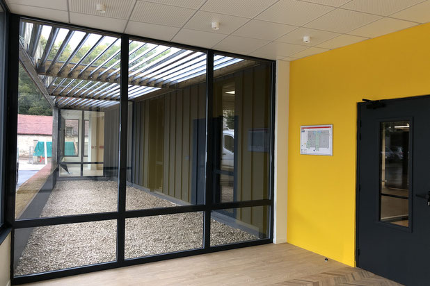 ÉCOLE D'INFORMATIQUE RÉCEPTION-renovation-equipement-Tonnerre