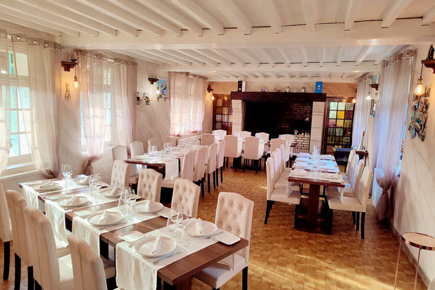 La grande salle du restaurant-rehabilitation-cafe_restaurant-Beauvais