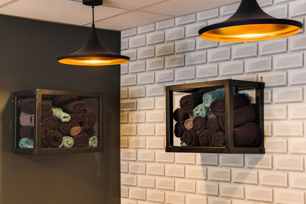 Un papier peint carreaux de métro-agrandissement_extension-boutique_local-Landivisiau