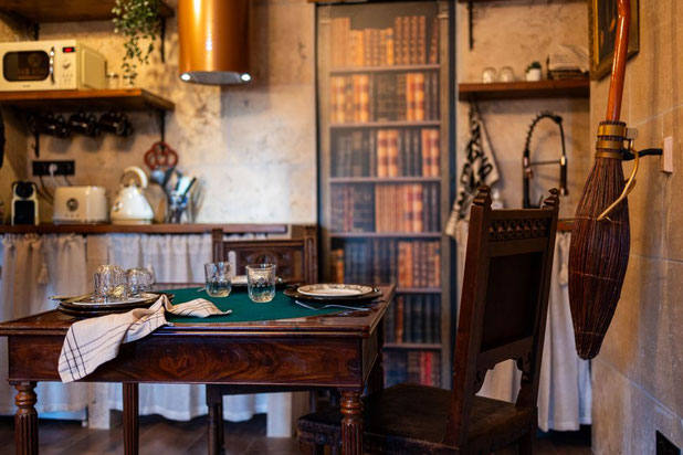 Mobilier et accessoires dans les moindres détails-renovation-appartement-Hyères