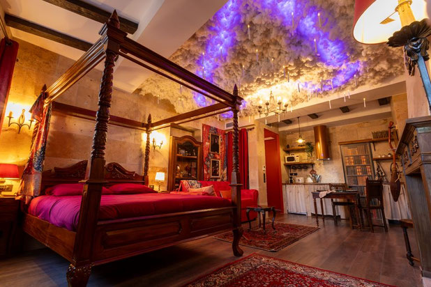 Un baldaquin sous une nuit étoilée-renovation-appartement-Hyères
