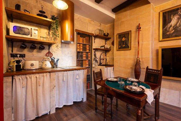 une cuisine digne des sorciers-renovation-appartement-Hyères