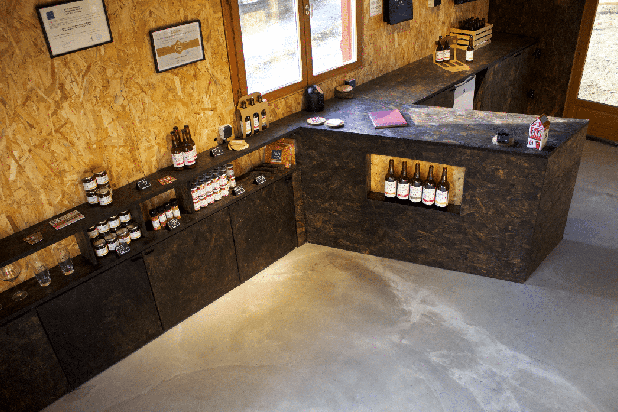 Module d'accueil, plan de biais.-rehabilitation-boutique_local-Espelette