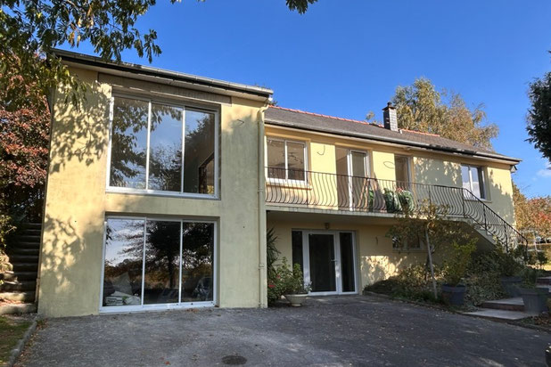 Façade en cours de chantier-renovation-maison-Châteaugiron