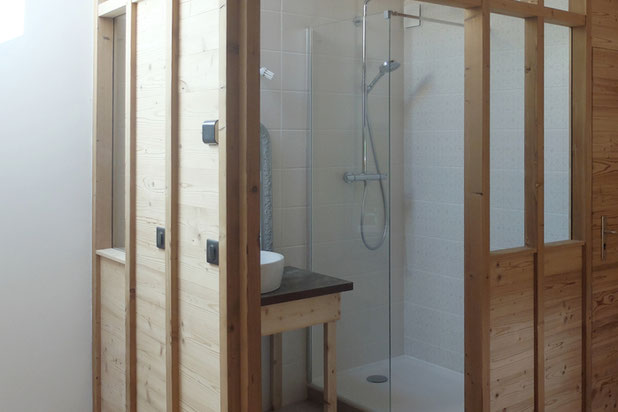 Salle de bain à l'étage-agrandissement_extension-maison-Bonneval-sur-Arc