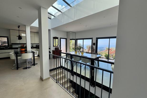 Vue de l'intérieur-construction-maison-Castellar