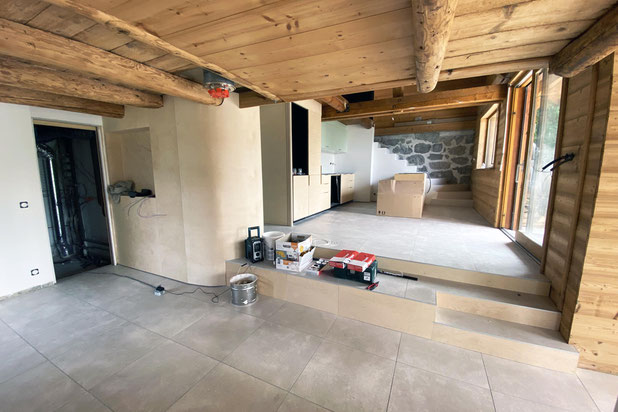 Séjour en chantier-renovation-maison-Dingy-Saint-Clair