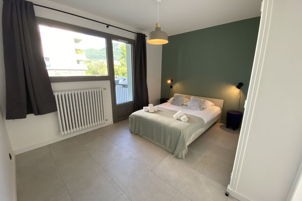 Chambre (ancienne cuisine)-renovation-appartement-Annecy