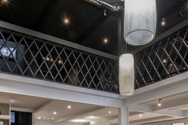 TOUTE HAUTEUR-renovation-boutique_local-Paris
