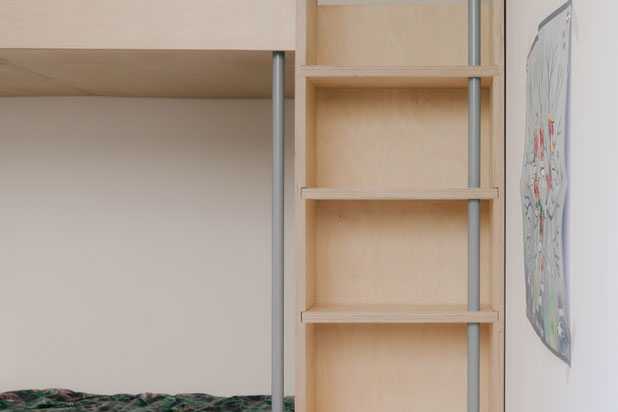 L'échèlle-bibliothèque-amenagement-appartement-Paris